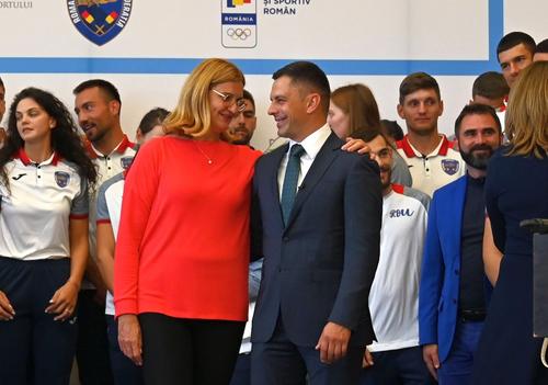 Surse din Partidul Social Democrat spun că noul premier Marcel Ciolacu va avea o discuție decisivă cu președintele Federației Române de Canotaj, Elisabeta Lipă, vineri.