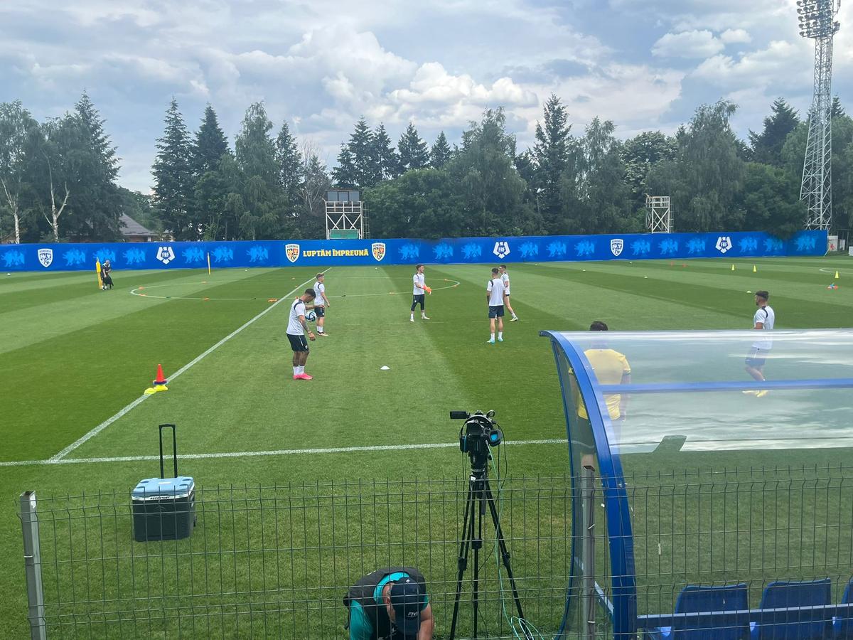Emil Săndoi admite o greșeală înainte de Euro 2023: „Am fost puțin dezechilibrați!” + cine e idolul micilor fani