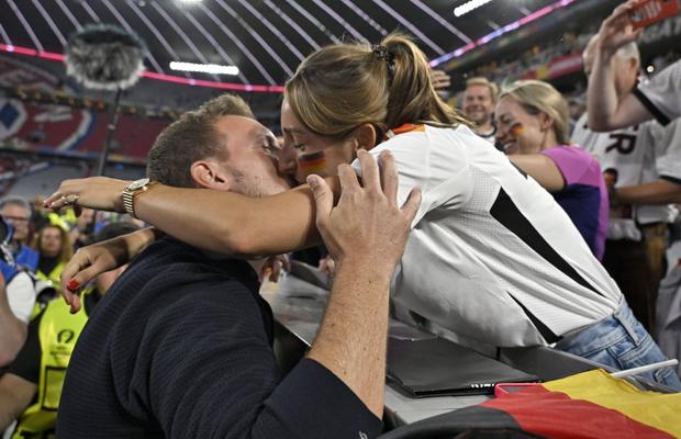 Julian Nagelsmann schimbă foaia la naționala Germaniei. Soțiile și iubitele jucătorilor au fost interzise