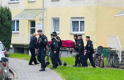 Doi morți! » Primul incident grav în Germania: fani înjunghiați, atacatorul împușcat de poliție