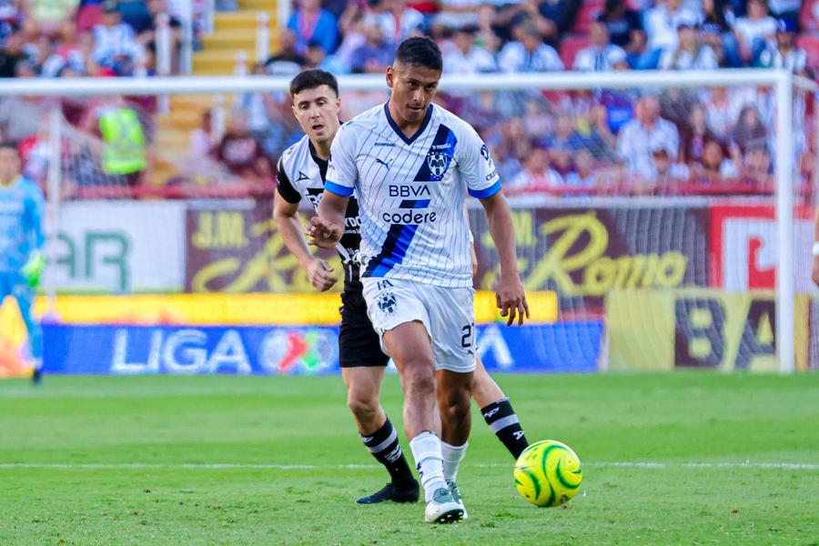 Luis Paradela, foto: Imago Images Transfer exotic la Craiova! Rotaru îi aduce lui Gâlcă un „Ștefănescu 2”