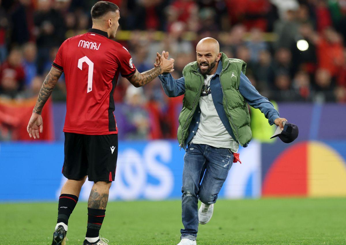 Imaginile pe care televiziunile și UEFA le-au vrut interzise! Ce s-a întâmplat pe teren, în prelungirile de la Italia - Albania