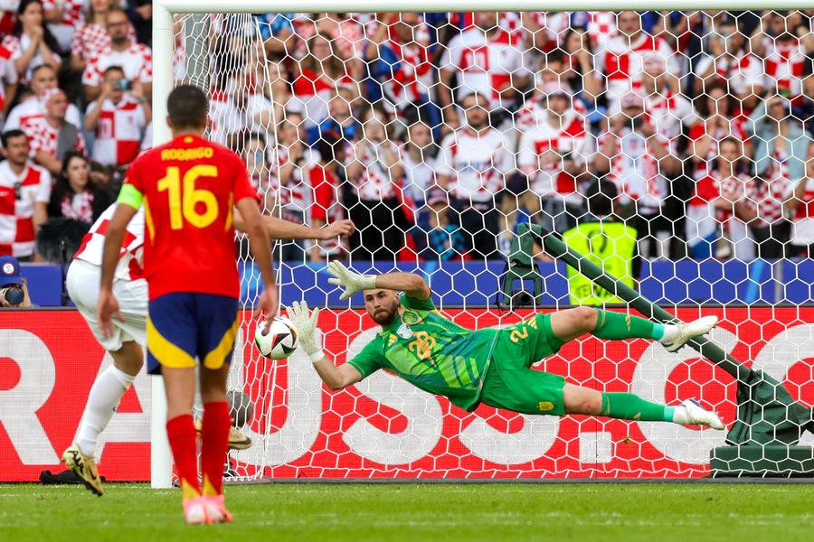 Petkovic a ratat un penalty în meciul cu Spania de la EURO/ FOTO Imago Images Presa din Croația a „tunat” după umilința cu Spania de la EURO: „Priviți circul!”