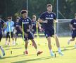 Universitatea Craiova s-a reunit duminică: 29 de fotbaliști prezenți, 5 noutăți în lotul lui Rădoi