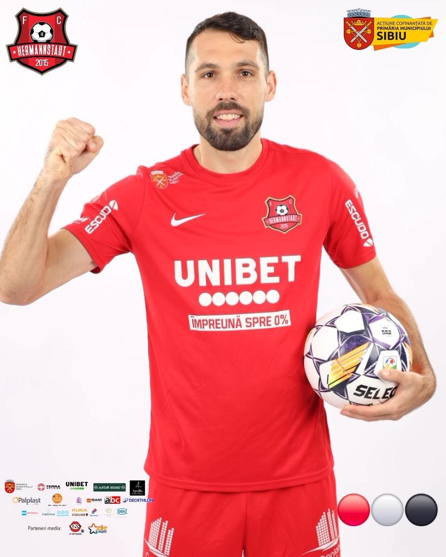 Valerică Găman a rămas liber de contract după despărțirea de Hermannstadt. FOTO: Facebook @FC Hermannstadt Campionul României a rămas liber de contract după doi ani: „Mult succes!”
