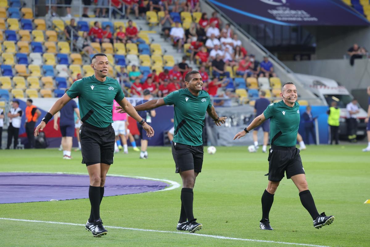 Arbitri venezueleni la Cehia U21 - Germania U21 » Care este înțelegerea dintre UEFA și CONMEBOL