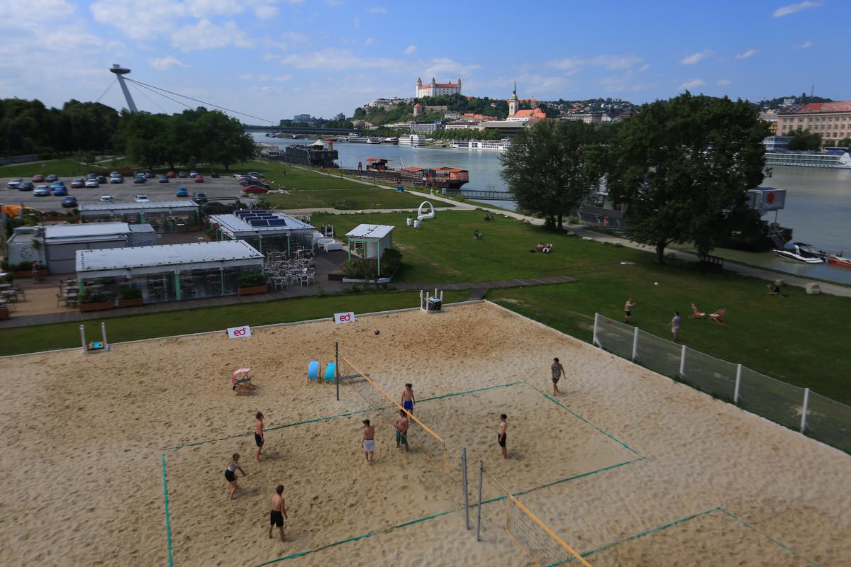Un contrast frapant! Concluzii după o săptămână în Bratislava: prețuri, trafic + care este asemănarea neașteptată cu Bucureștiul