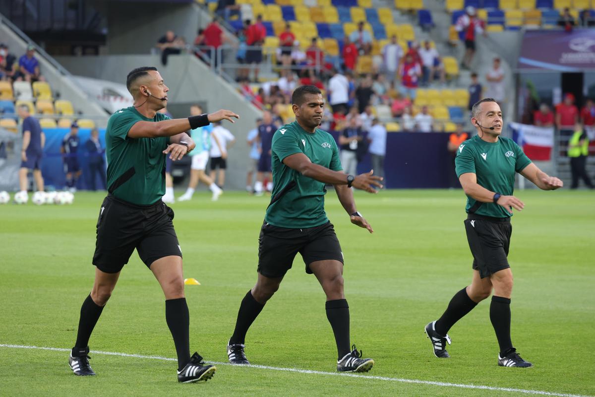 Arbitri venezueleni la Cehia U21 - Germania U21 » Care este înțelegerea dintre UEFA și CONMEBOL