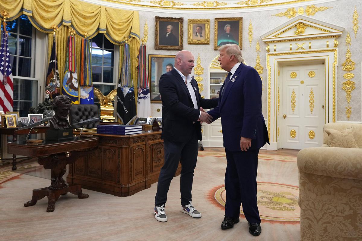 Donald Trump - gala UFC Casa Albă