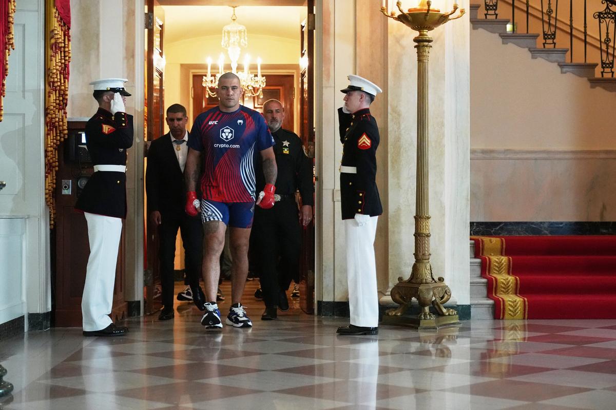 Donald Trump - gala UFC Casa Albă