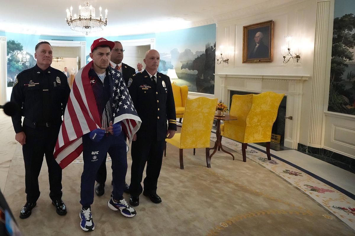 Donald Trump - gala UFC Casa Albă