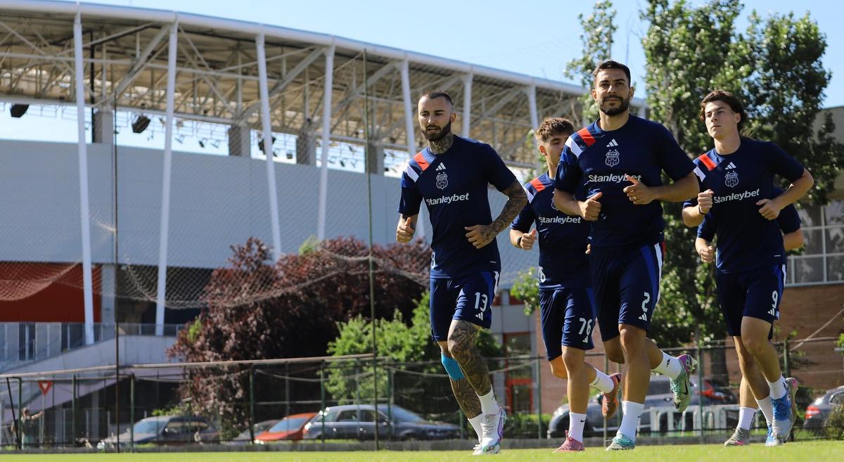 Adi Popa a plecat de la Steaua » Alte 8 despărțiri