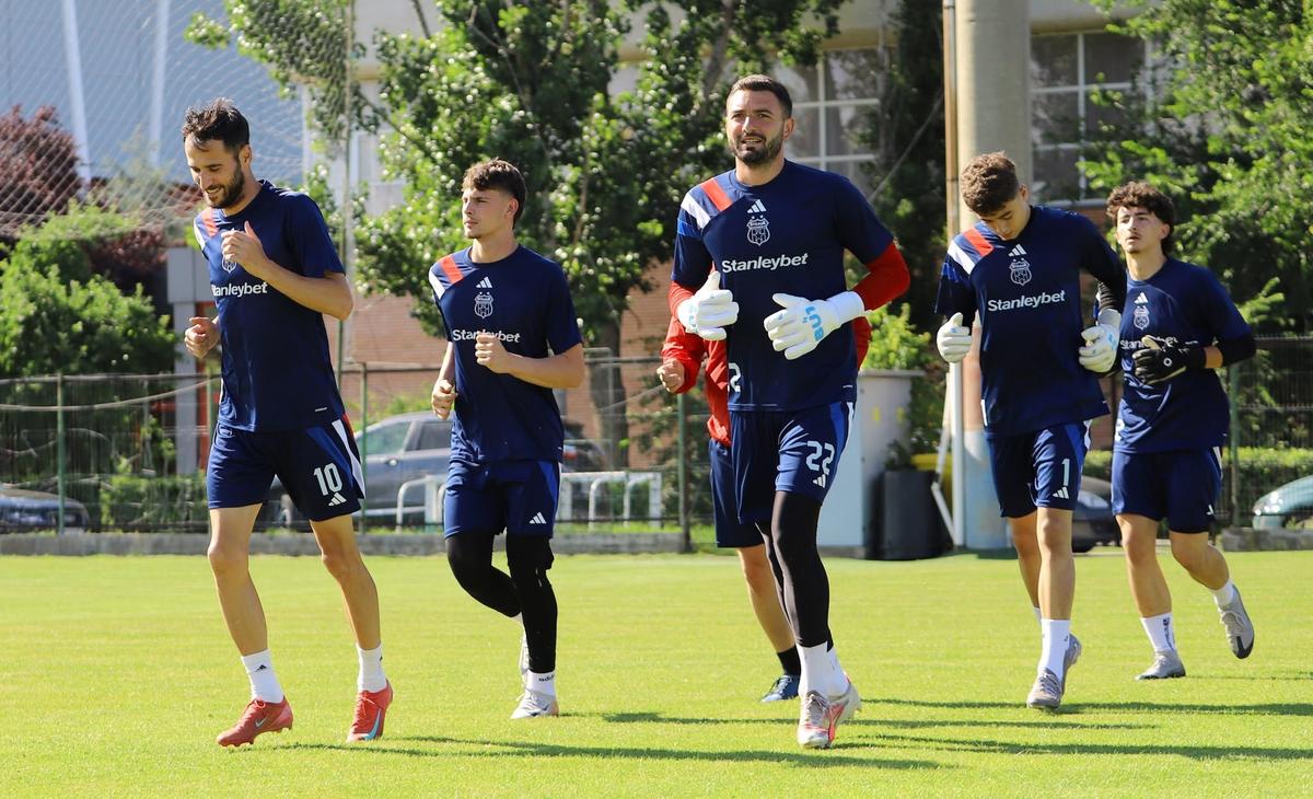 Adi Popa a plecat de la Steaua » Alte 8 despărțiri