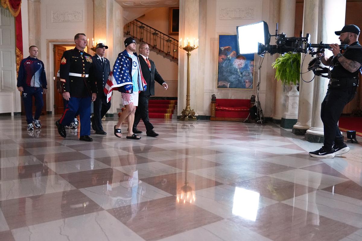 Donald Trump - gala UFC Casa Albă
