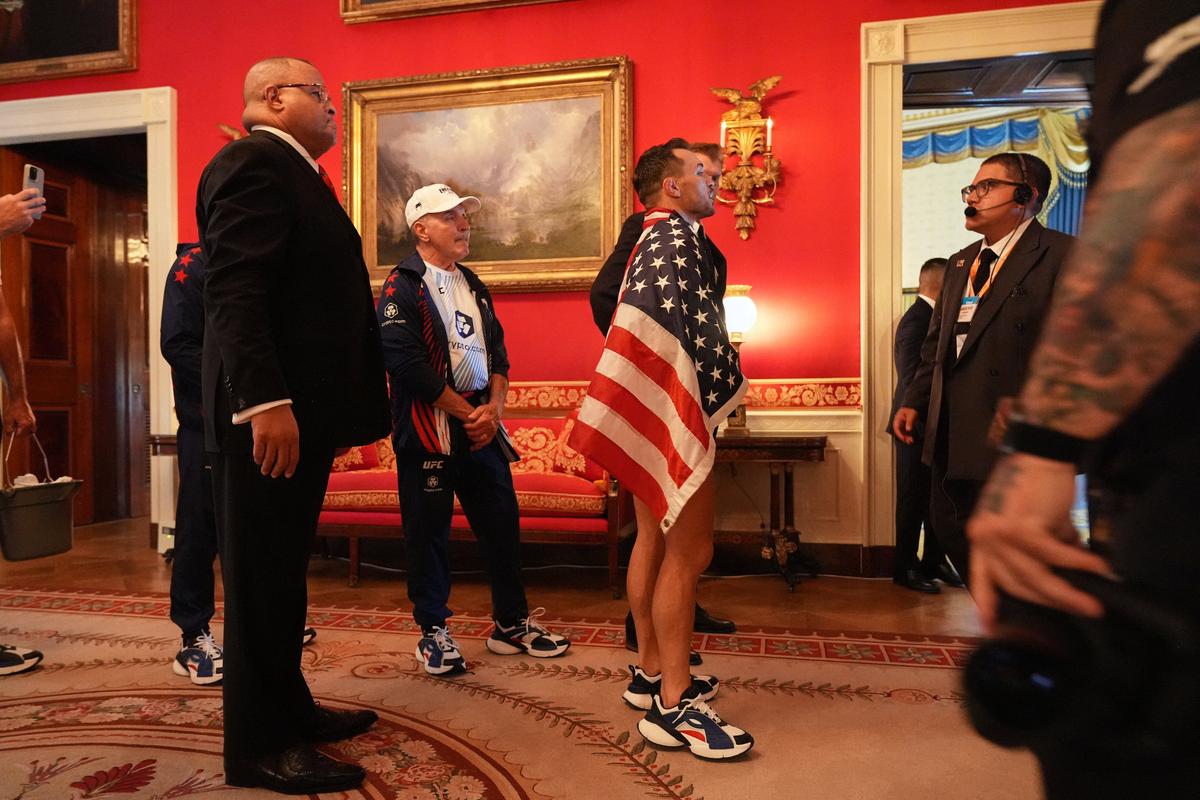 Donald Trump - gala UFC Casa Albă