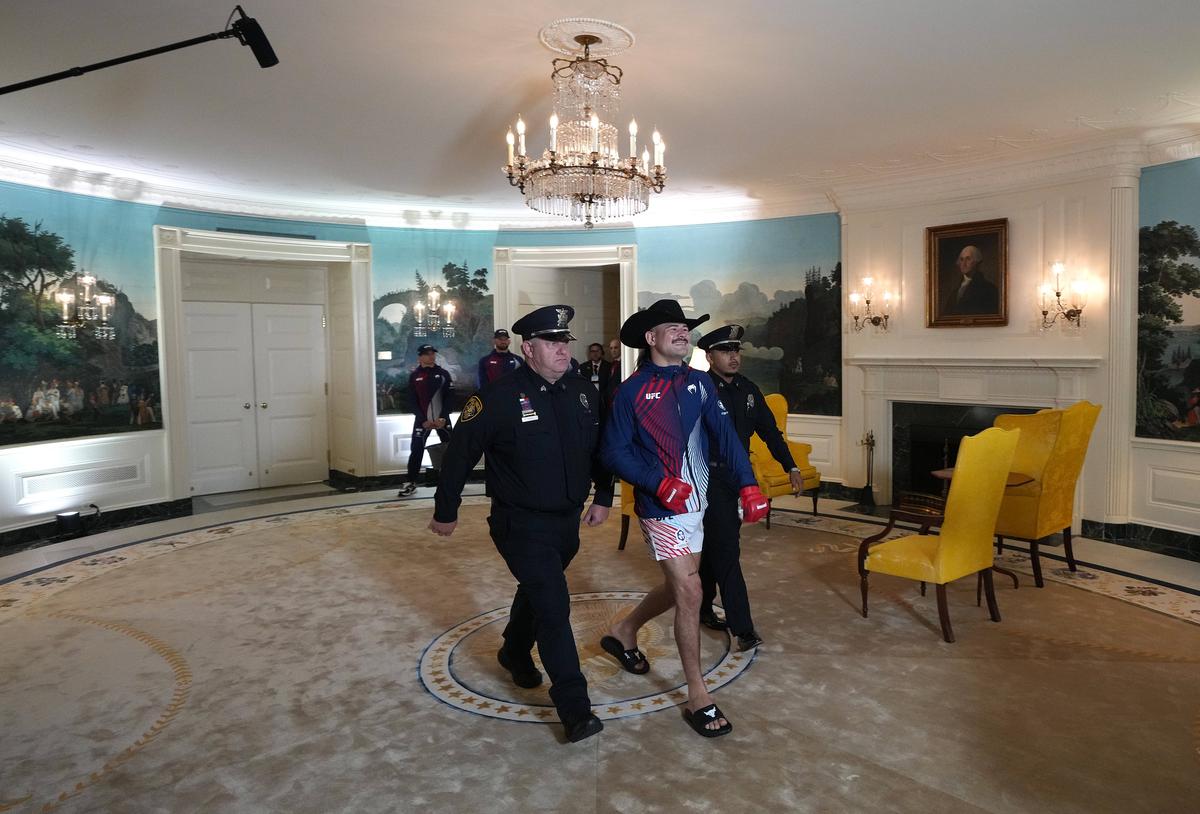 Donald Trump - gala UFC Casa Albă