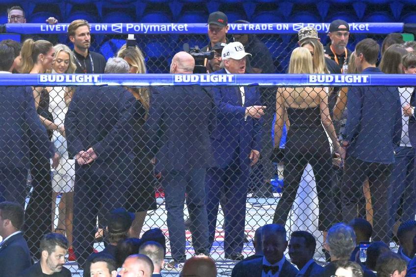 Donald Trump, la gala UFC de la Casa Albă/ foto Imago Images