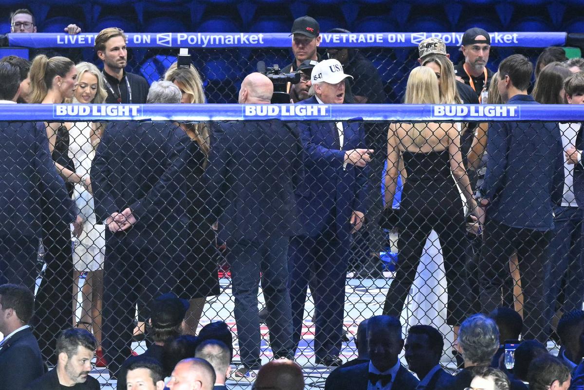 Donald Trump - gala UFC Casa Albă