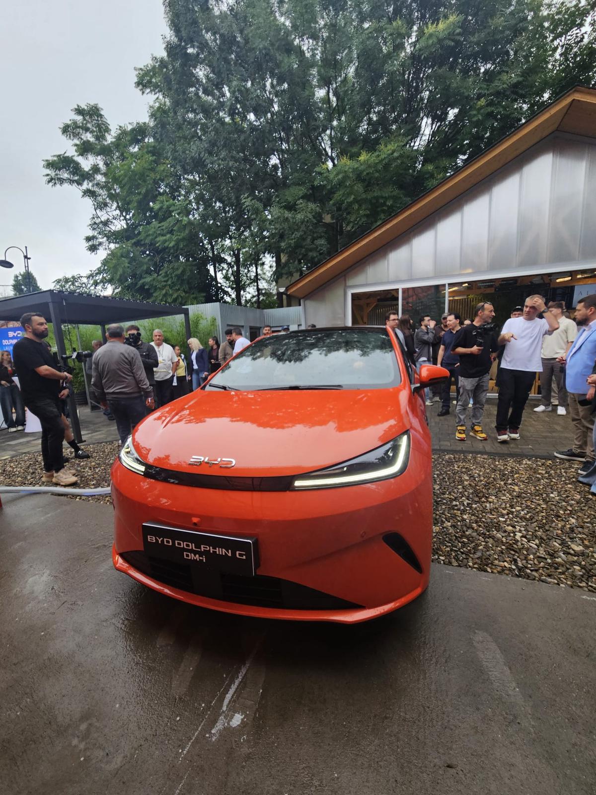 Unic! Chinezii au lansat în România un rival pentru Dacia, cum nu mai există în Europa! Dar unele detalii sunt ascunse