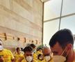 Cu Gazeta Sporturilor spre Tokyo » Olimpicii României au răsfoit ediția specială dedicată lor de GSP în ziua zborului