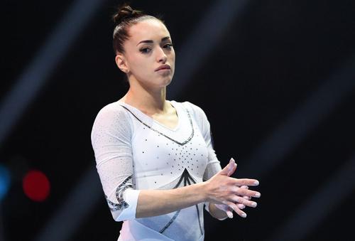 Larisa Iordache a anunțat că va intra în calificări doar pentru bârnă, nu și la individual compus