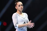 Larisa Iordache, dezvăluiri despre sacrificiile din gimnastică: „Durerea era infernală, ajunsesem să-mi trag piciorul cu mâinile”