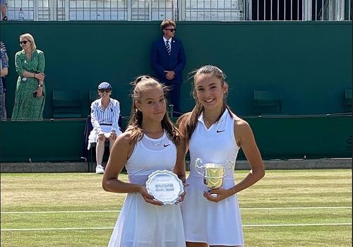 Ion Țiriac (83 de ani) a fost impresionat de finala românească de la Wimbledon U14, câștigată de Alexia Tatu (14 ani) în fața Andreei Diana Soare (15 ani), scor 7-6(2), 6-4.