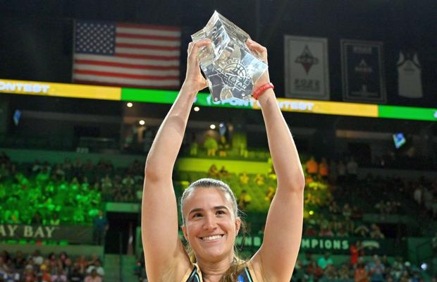 Sabrina Ionescu, de neegalat » L-a bătut pe Curry și a stabilit un record istoric în cadrul WNBA All Star Game: „Nu aveam de gând să pierd din nou”
