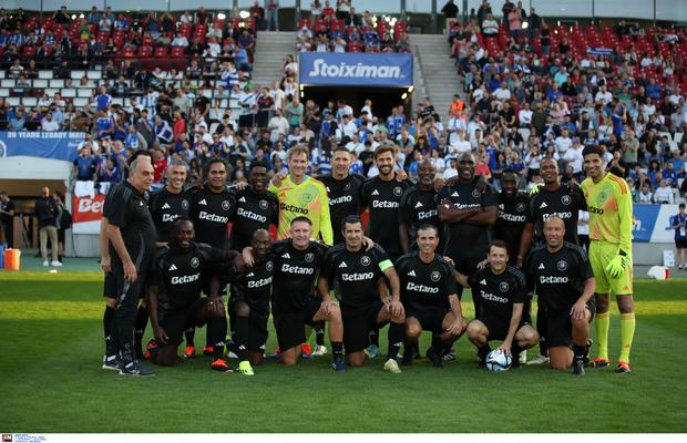 Vara fotbalului continuă la Betano cu meciul Legends 2004 vs UEFA All Stars