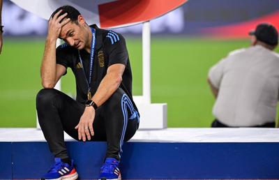 De ce a plâns Lionel Messi în momentul schimbării din Argentina - Columbia » Scaloni și De Paul au dezvăluit motivul