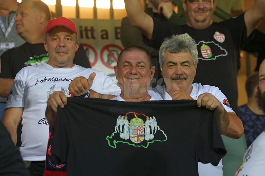 Harta Ungariei Mari, afișată la Csikszereda - Dinamo // foto: GSP