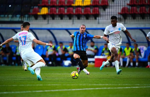 FCSB s-a făcut de râs în Andorra » Campioana a fost călcată în picioare de Inter D'Escaldes, dar s-a calificat cu noroc