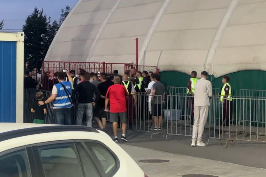 Dinamo condamnă incidentele de la meciul cu Csikszereda
