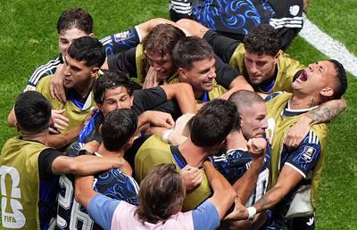 Argentina cu spini și fermecatul Messi