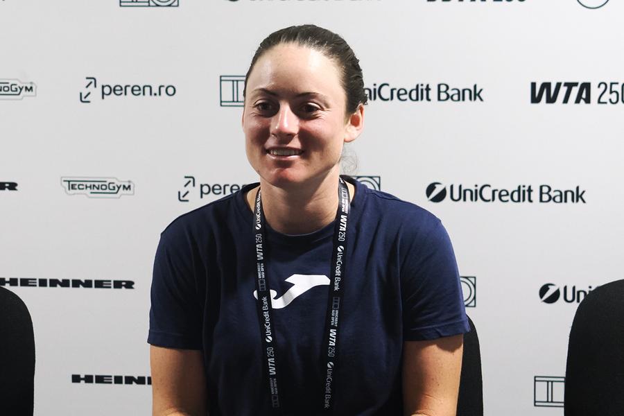 Tamara Zidansek la conferința de presă FOTO Roxana Fleșeru Tamara Zidansek, slovena care nu se uită la ciclism, a egalat recordul de durată al unui meci în 2026, în duelul cu Ana Bondar de la UniCredit Iași Open