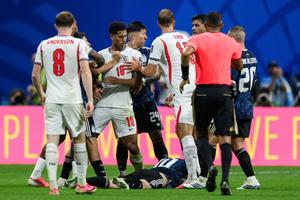 Bellingham l-a pălmuit! A urmat o încăierare generală la Anglia - Argentina