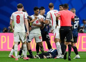 Bellingham l-a pălmuit! A urmat o încăierare generală la Anglia - Argentina