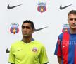 FOTO Aroganță la CSA Steaua » Le-au „clonat” tricourile echipei lui Gigi Becali!