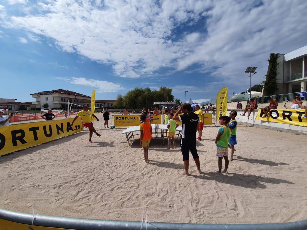 Prunea și Selymes pe litoral, la Teqball