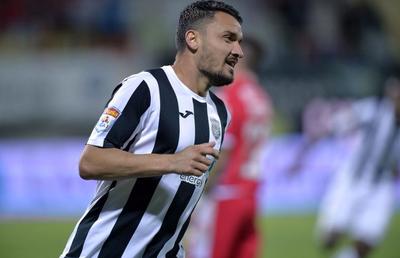 EXCLUSIV Lovitura verii! Dinamo a bătut palma cu Budescu » „Câinii” pregătesc asaltul pentru încă un star din Liga 1