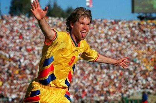 Recordul lui Florin Răducioiu (51 de ani), fostul mare atacant al României, a fost egalat azi de Stefan Jovetic. Cei doi sunt singurii fotbaliști care au înscris cel puțin o dată în cele mai importante 5 campionate ale Europei!