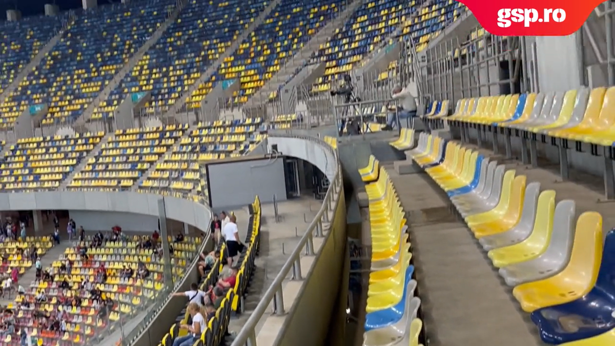 Inundație în tribunele Arenei Naționale în timpul meciului FCSB - Chindia » Imaginile falimentului de la cel mai mare și mai scump stadion din țară