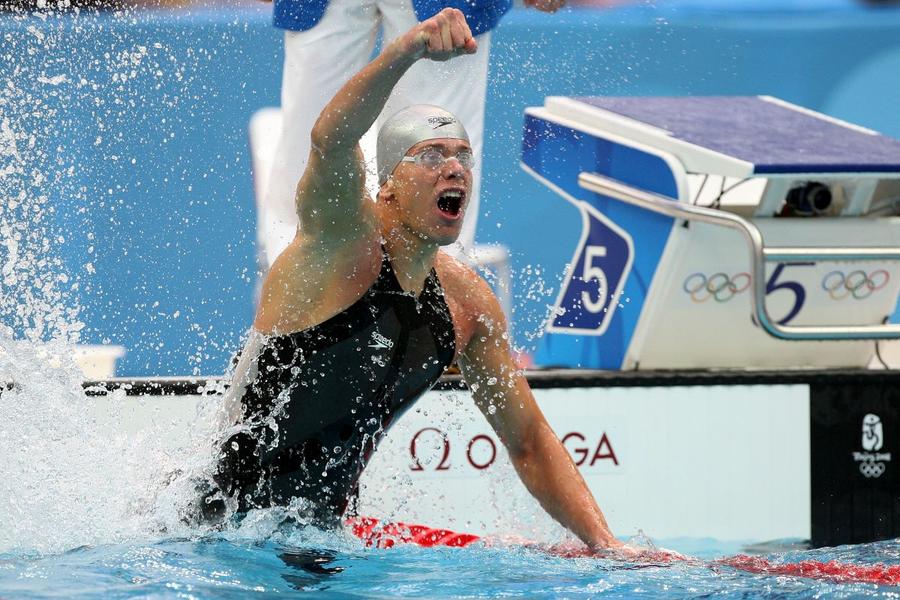 Cesar Cielo Filho / Sursă foto: Guliver/Getty Images Cât de tare e recordul lui David Popovici? Românul a bătut costumele SF și a setat un obiectiv incredibil. Ce este „Proiectul 45”