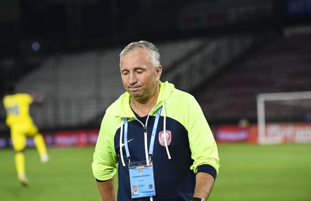 Dan Petrescu a anunțat că și Karlo Muhar pleacă de la CFR Cluj: „Nici nu i-a mai stat capul la meci. I-am zis că mi se pare puțin așa...”