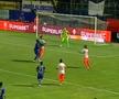 Afalna, intrări tari în Slobozia - Metaloglobus (fază penalty) / FOTO: Captură TV@ Prima Sport 1