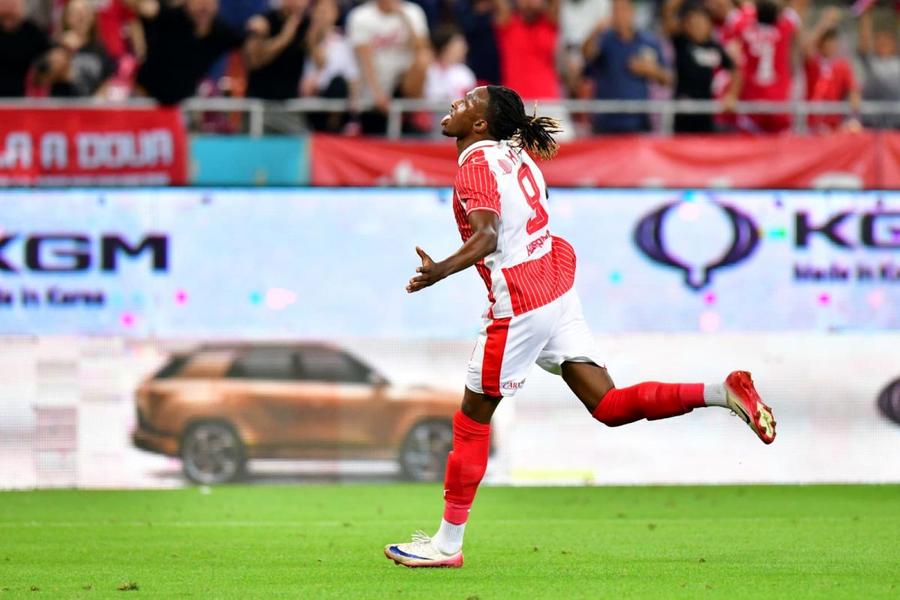 Mamodou Karamoko, noul atacant de la Dinamo Dinamovistul cu 9 frați mărturisește: „Voiam să ajung ca Ronaldinho. Am avut o copilărie grea” » Primele impresii despre București