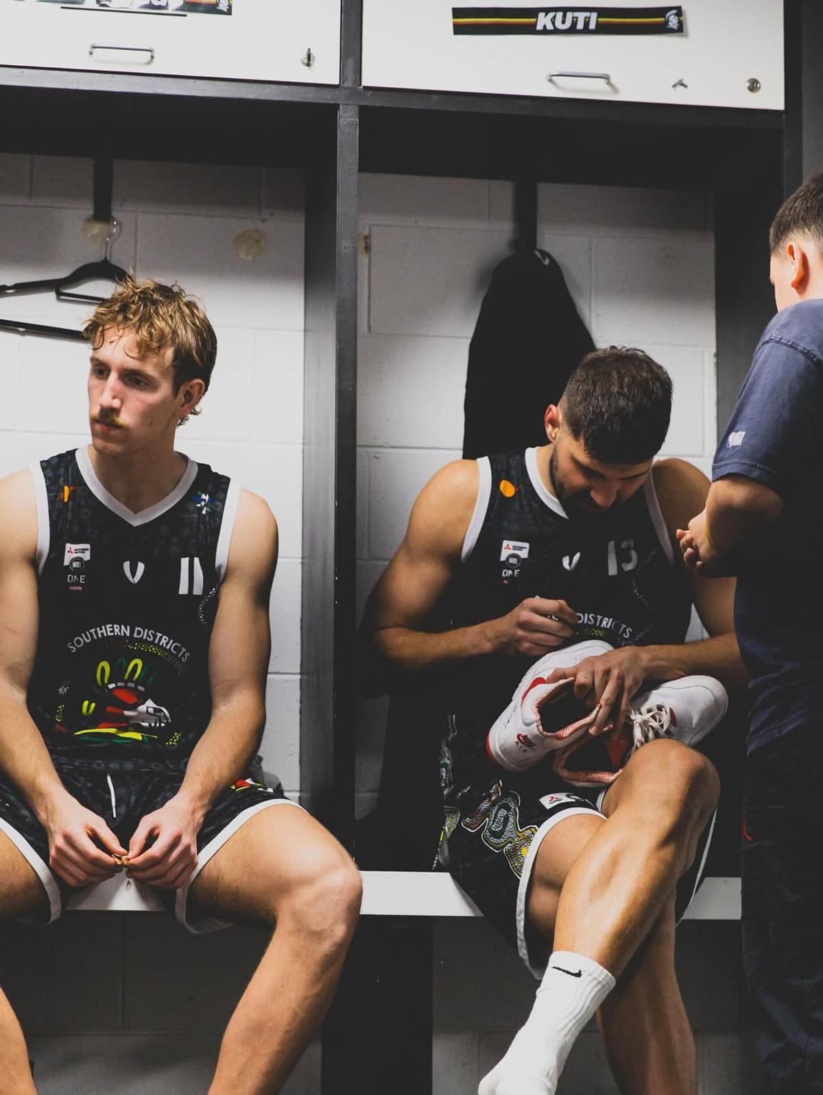 Fundașul naționalei și al lui Dinamo București a petrecut vara în sălbăticia Australiei, printre canguri și koala: „Altă lume. Ceva incredibil”