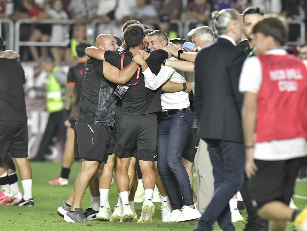 Imagini la finalul derby-ului Rapid - Dinamo