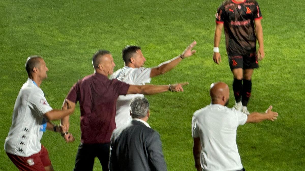 Daniel Pancu, eliminat după o criză de nervi în Rapid - Dinamo