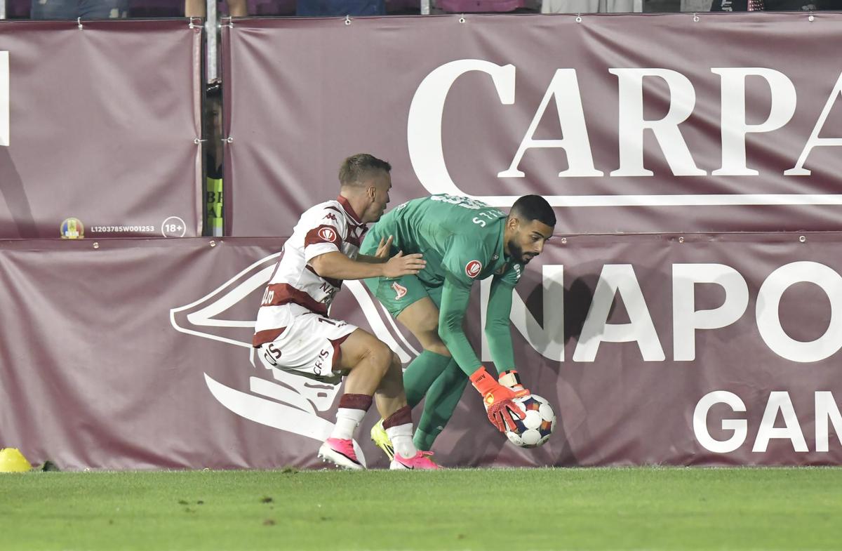 Lovitură pentru Dinamo! A ieșit accidentat în derby-ul cu Rapid